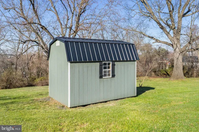 $999,000 | 1521 North Royal Avenue, Front Royal, VA 22630