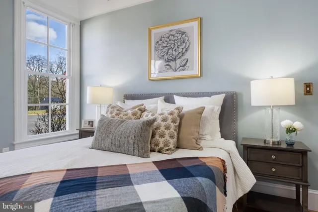 $999,000 | 1521 North Royal Avenue, Front Royal, VA 22630