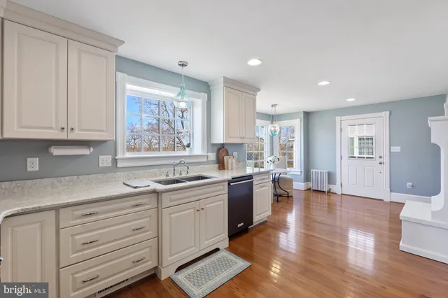 $999,000 | 1521 North Royal Avenue, Front Royal, VA 22630