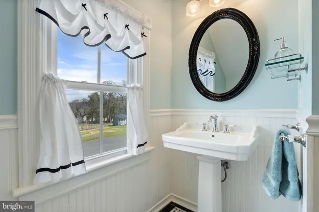 $999,000 | 1521 North Royal Avenue, Front Royal, VA 22630