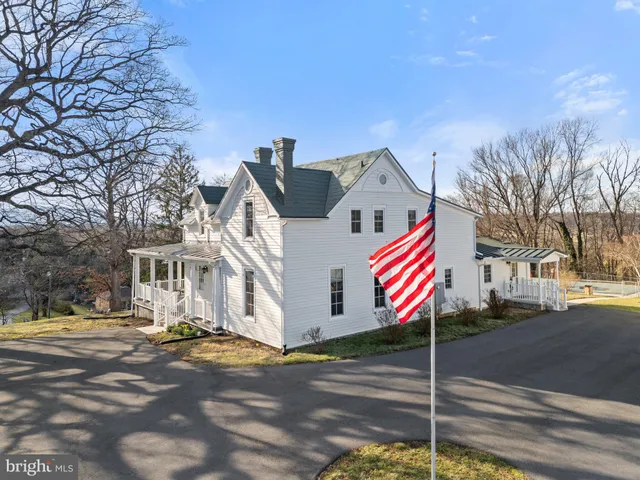 $999,000 | 1521 North Royal Avenue, Front Royal, VA 22630