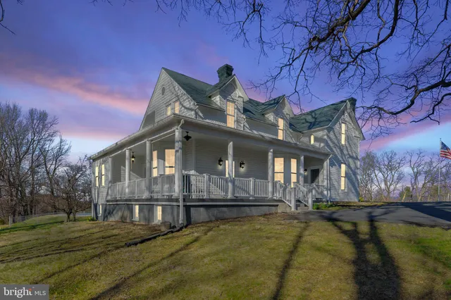 $999,000 | 1521 North Royal Avenue, Front Royal, VA 22630