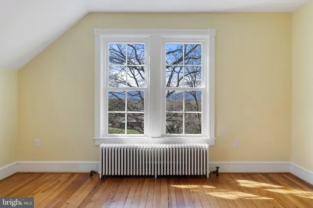 $999,000 | 1521 North Royal Avenue, Front Royal, VA 22630