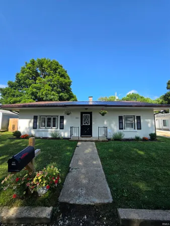 $159,900 | 504 Indiana Avenue, Veedersburg, IN 47987