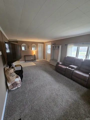 $169,900 | 504 Indiana Avenue, Veedersburg, IN 47987