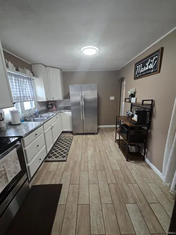 $169,900 | 504 Indiana Avenue, Veedersburg, IN 47987