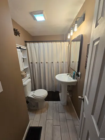 $169,900 | 504 Indiana Avenue, Veedersburg, IN 47987