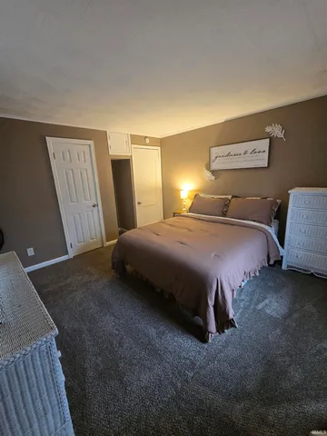 $169,900 | 504 Indiana Avenue, Veedersburg, IN 47987