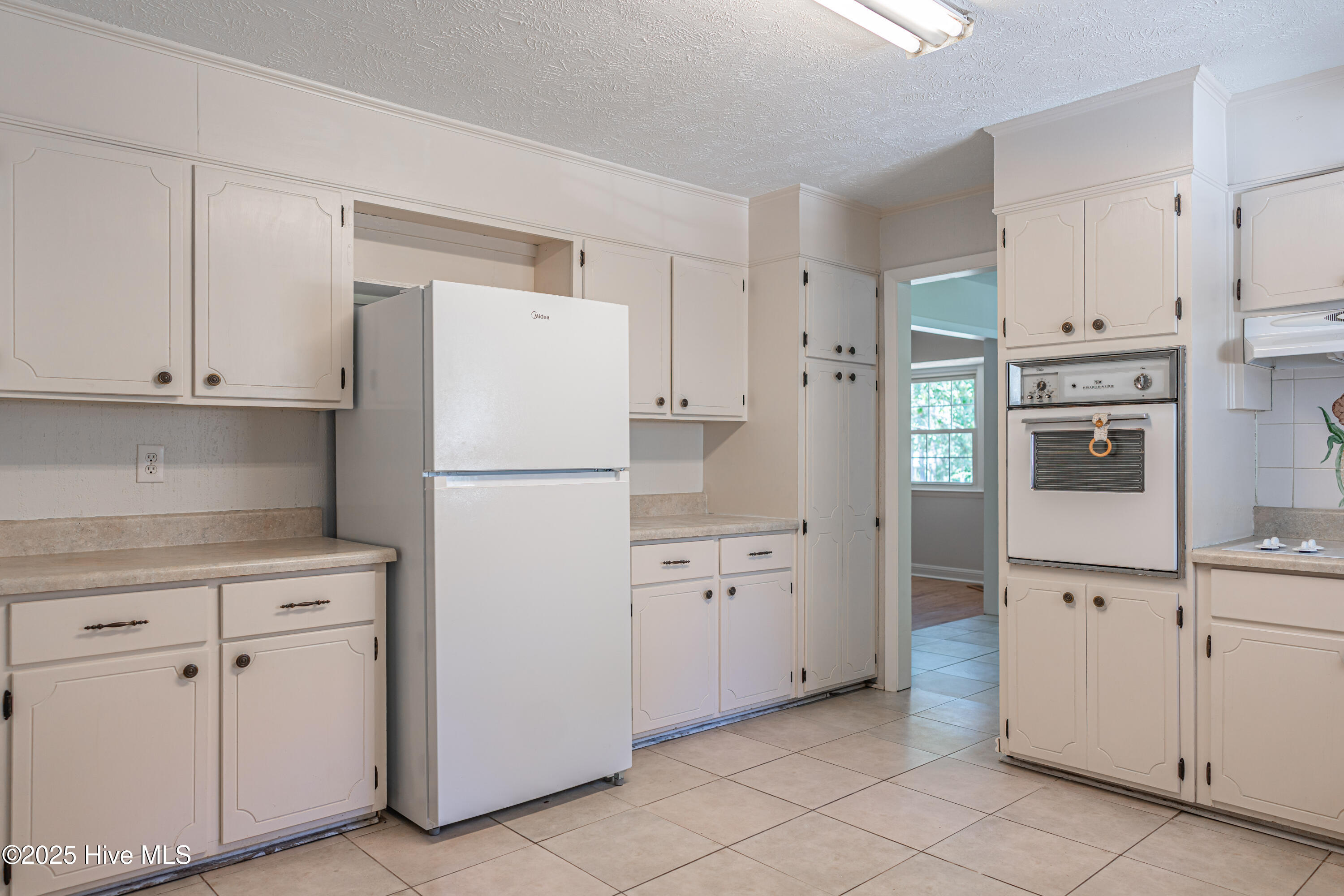 606 John McQueen Road Aberdeen, NC 28315 - Photo 11 of 38 kitchen