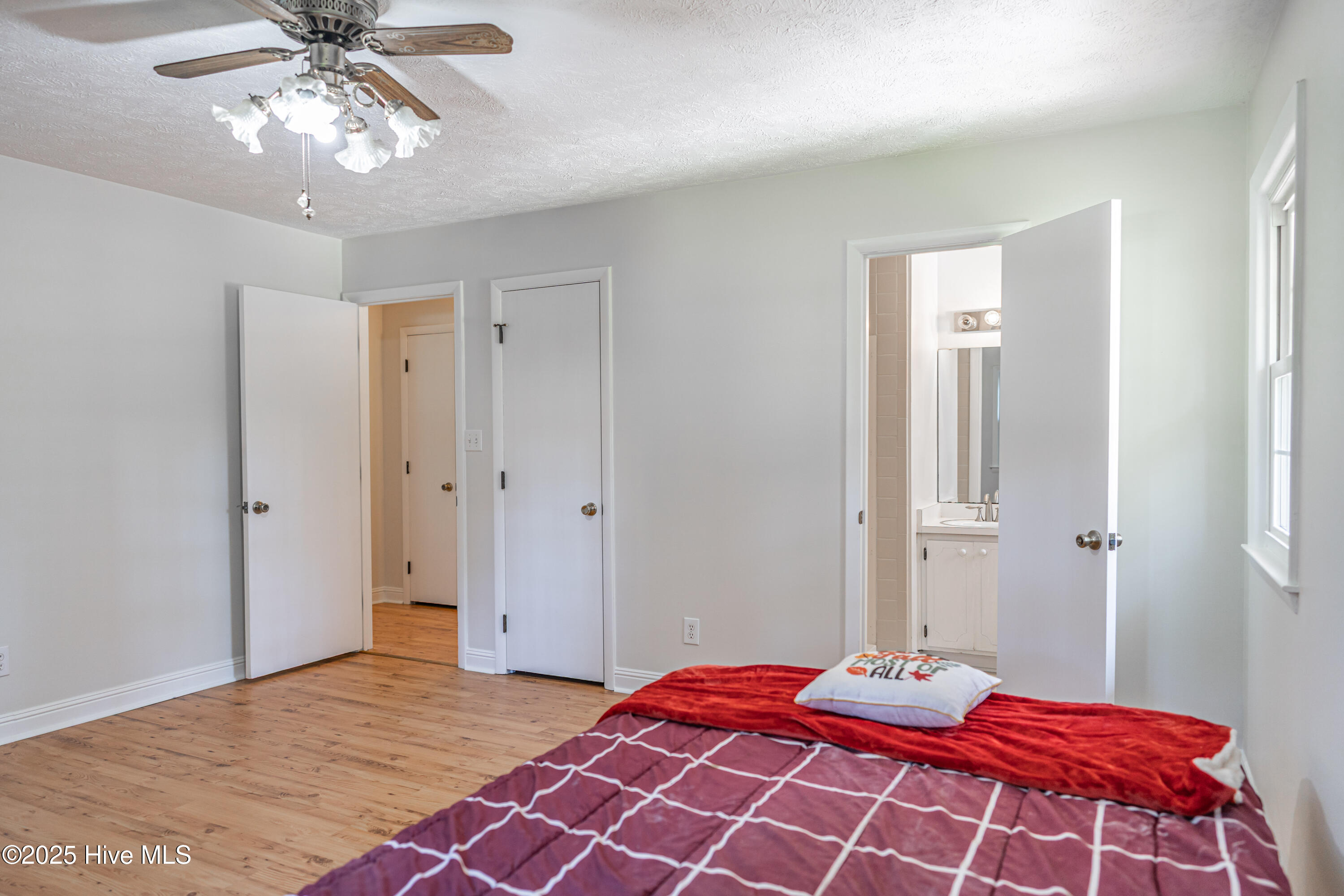 606 John McQueen Road Aberdeen, NC 28315 - Photo 17 of 38 Primary bedroom