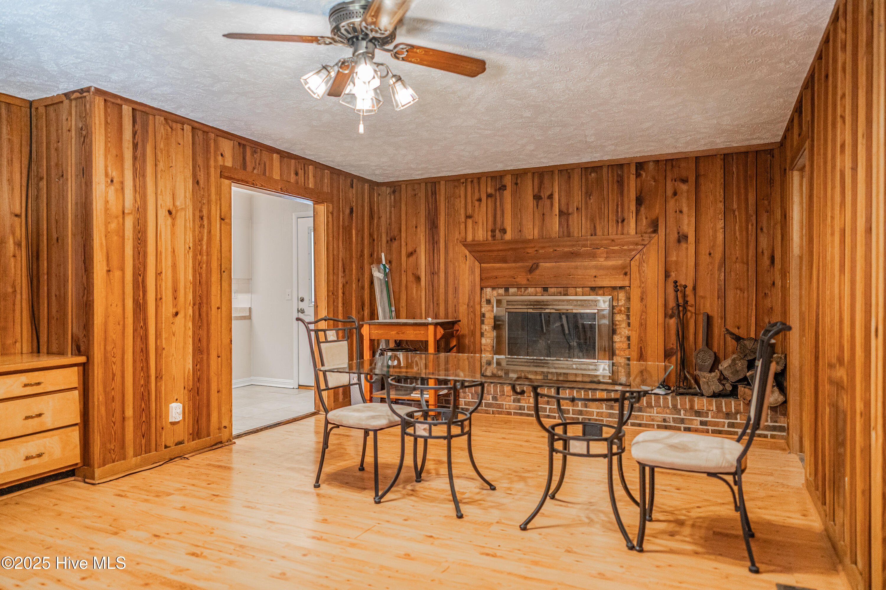 606 John McQueen Road Aberdeen, NC 28315 - Photo 23 of 38 fireplace room