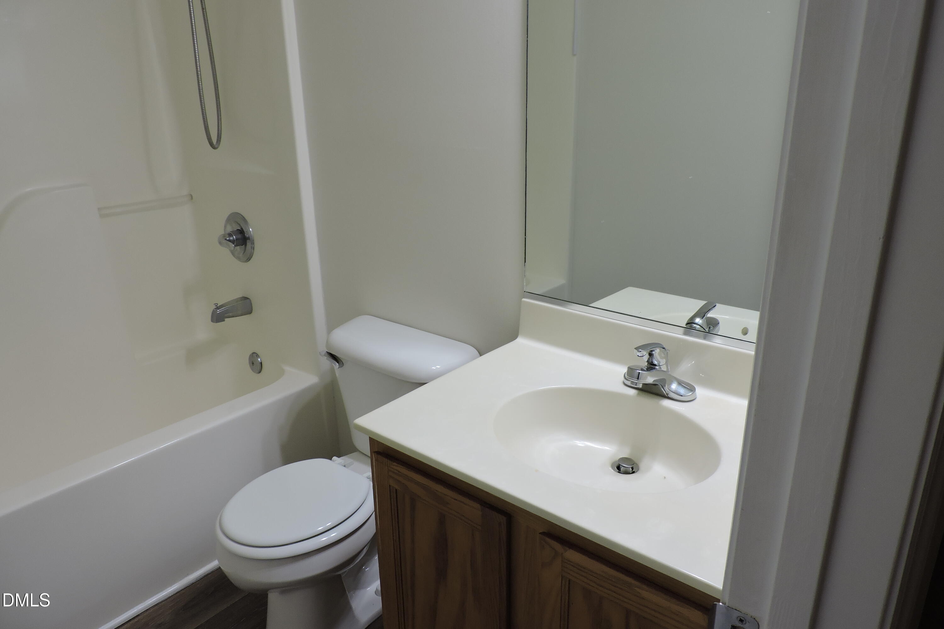 401 Cleveland Street Mebane, NC 27302 - Photo 9 of 15 DSCN9384
