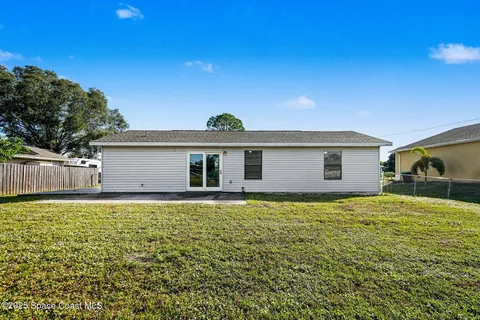 $227,500 | 1026 Camden Avenue Northwest, Palm Bay, FL 32907