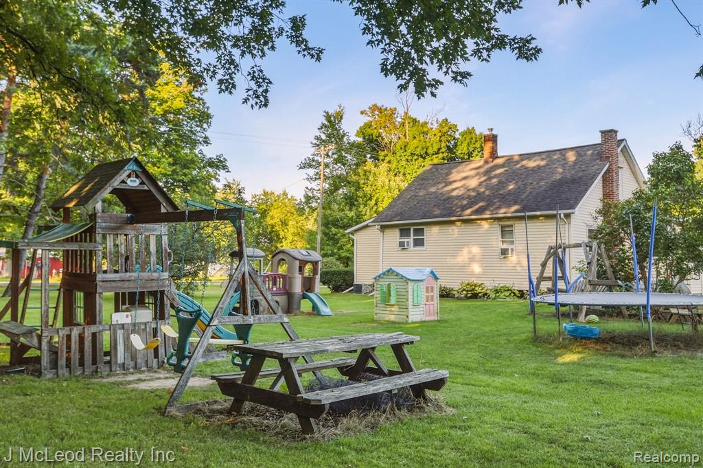 8821 Barnes Road Millington, MI 48746 - Photo 34 of 51 Gallery Image 34