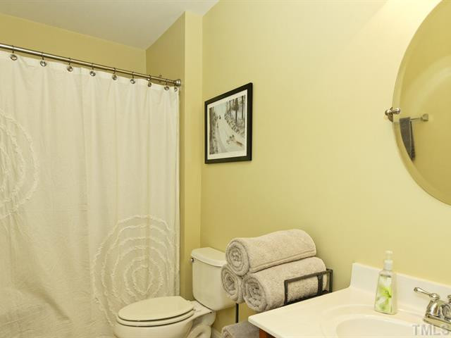 13006 Edsel Drive Raleigh, NC 27613 - Photo 19 of 25 Full bath on second level.