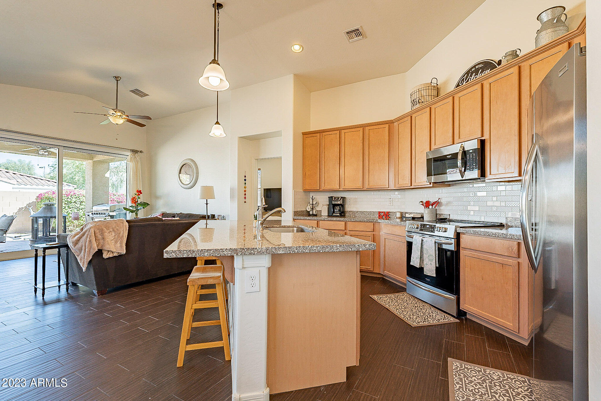 748 East Harwell Road Phoenix, AZ 85042 - Photo 17 of 56 Harwell-24