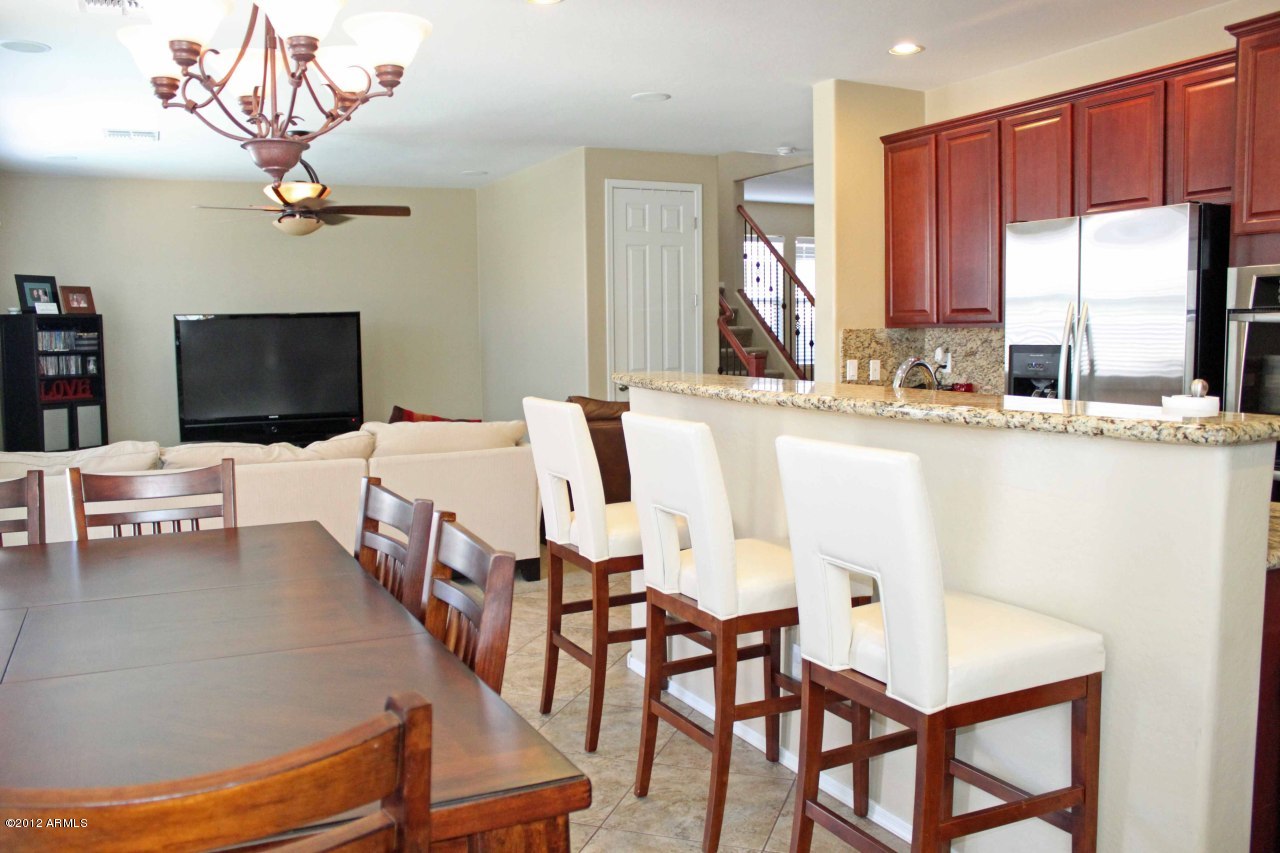 3562 East Harwell Road Gilbert, AZ 85234 - Photo 16 of 39 Dining Area