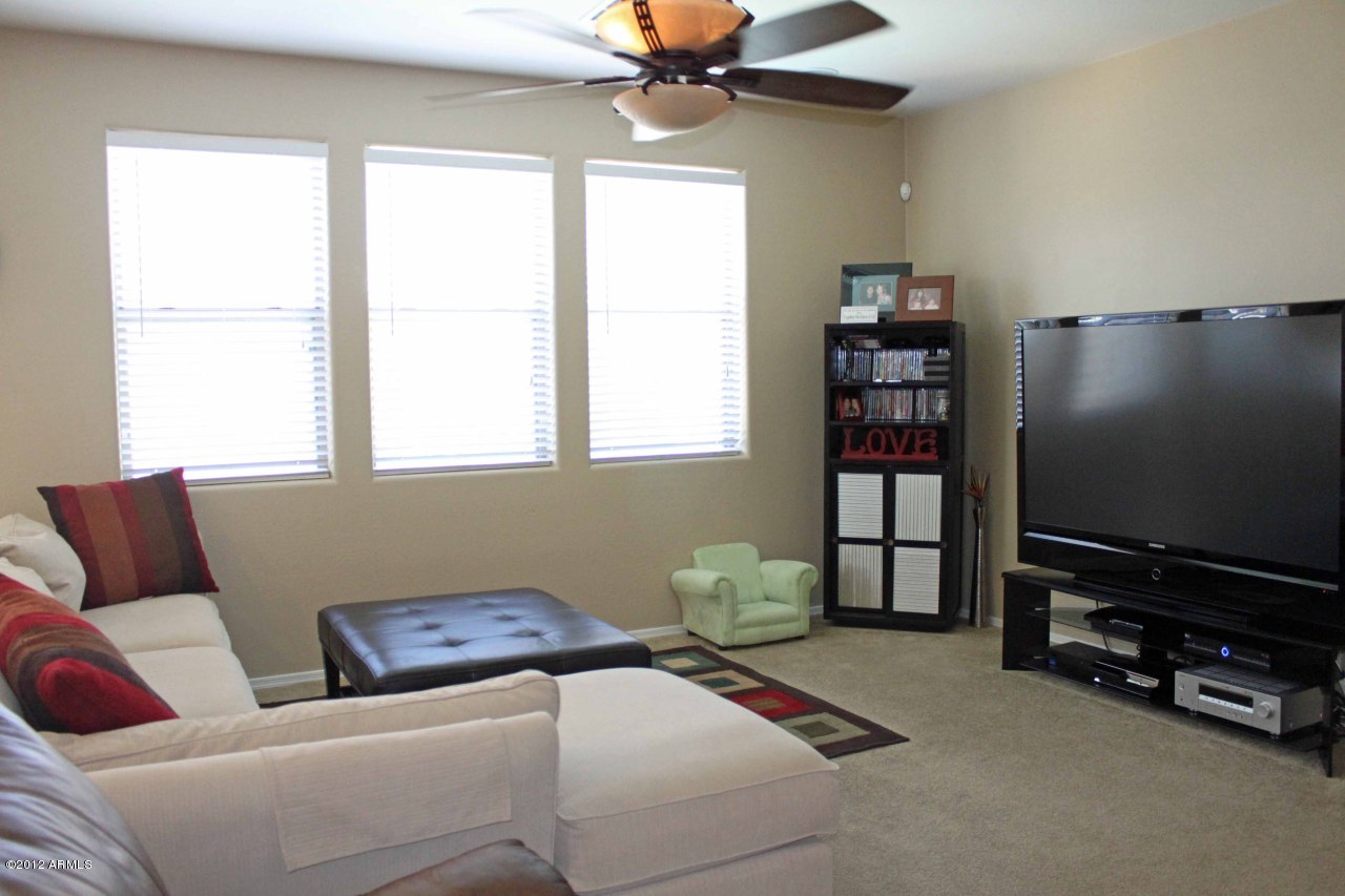 3562 East Harwell Road Gilbert, AZ 85234 - Photo 5 of 39 Family Room