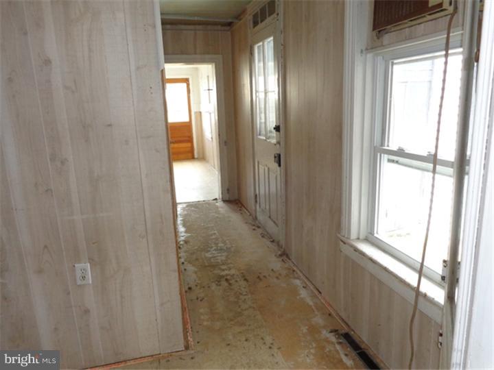 222 Moss Street Reading, PA 19601 - Photo 9 of 21 Gallery Image 9