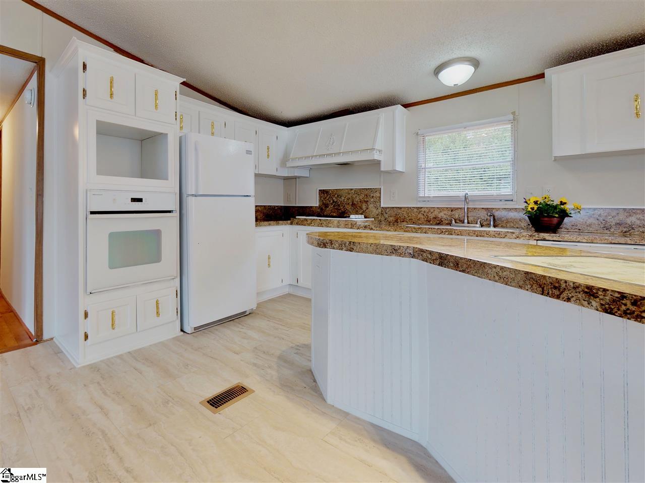 1627 Anderson Ridge Road Simpsonville, SC 29681 - Photo 11 of 25 Gallery Image 11