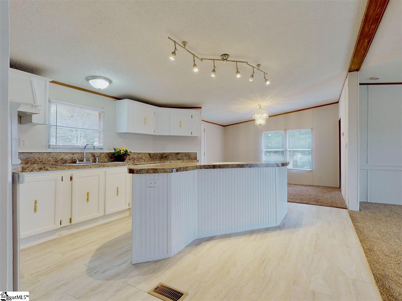 1627 Anderson Ridge Road Simpsonville, SC 29681 - Photo 8 of 25 Gallery Image 8