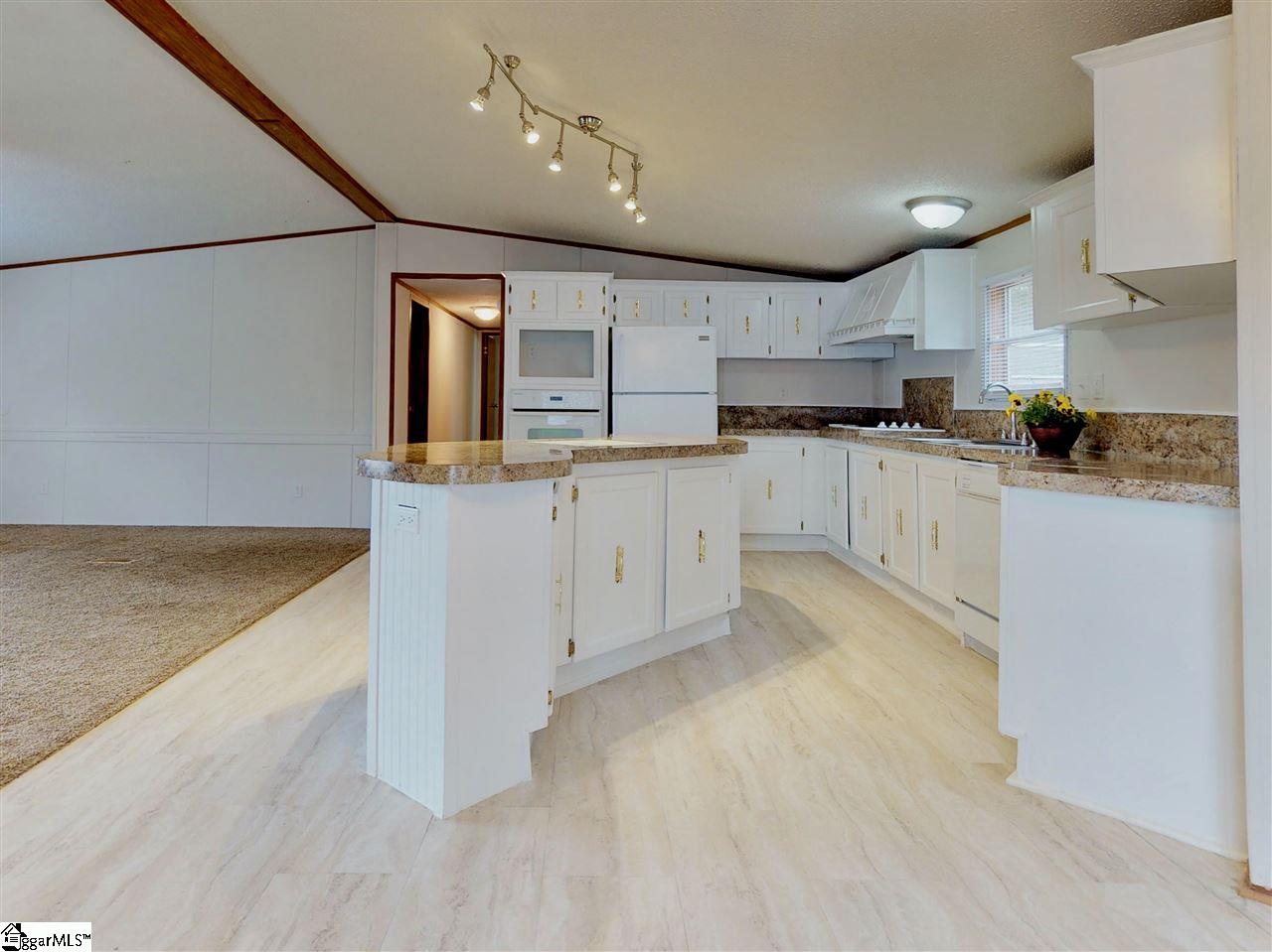 1627 Anderson Ridge Road Simpsonville, SC 29681 - Photo 9 of 25 Gallery Image 9