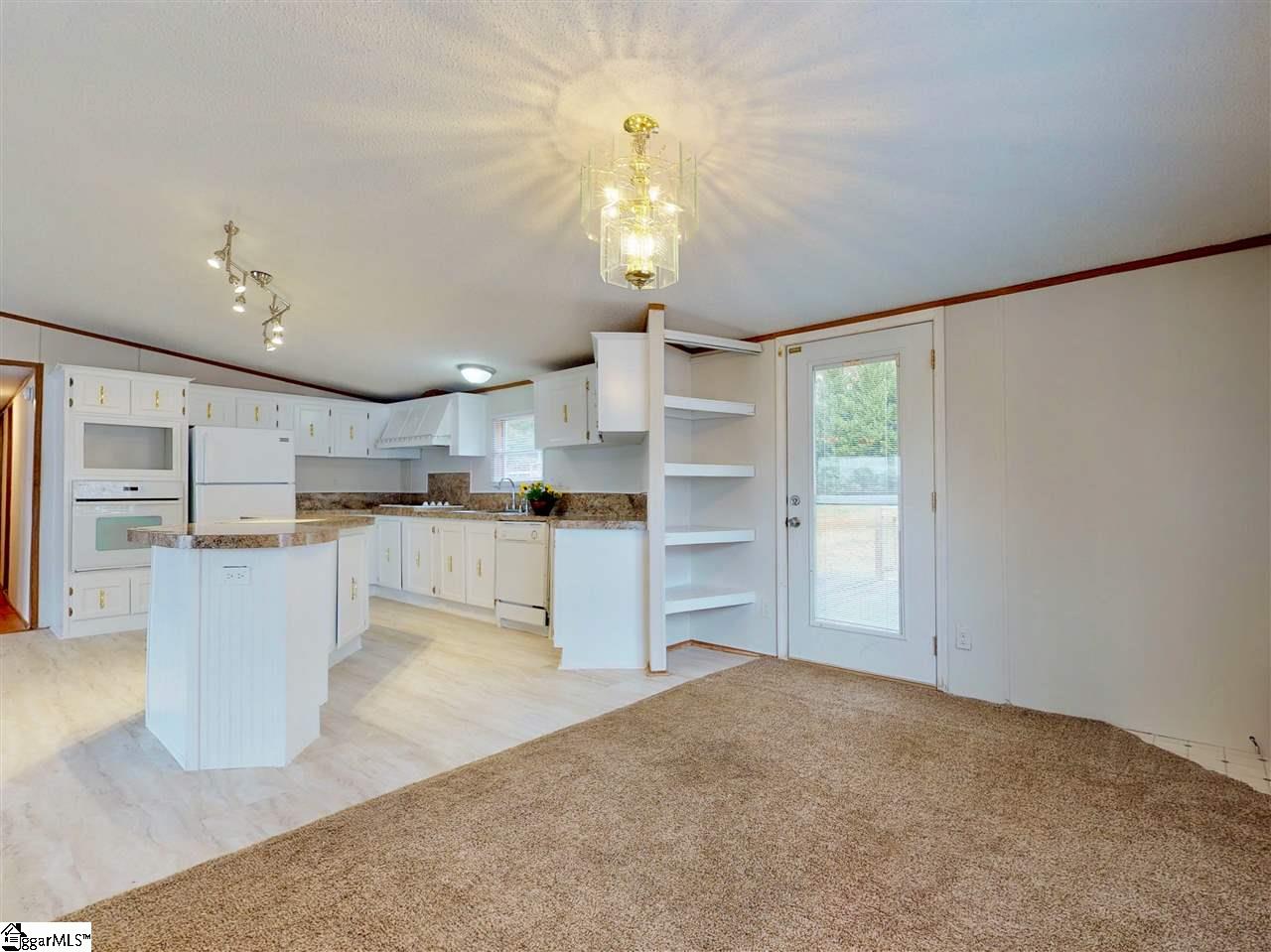 1627 Anderson Ridge Road Simpsonville, SC 29681 - Photo 10 of 25 Gallery Image 10