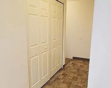 671 Andrea Way Eagle Point, OR 97524 - Photo 8 of 21 Hallway