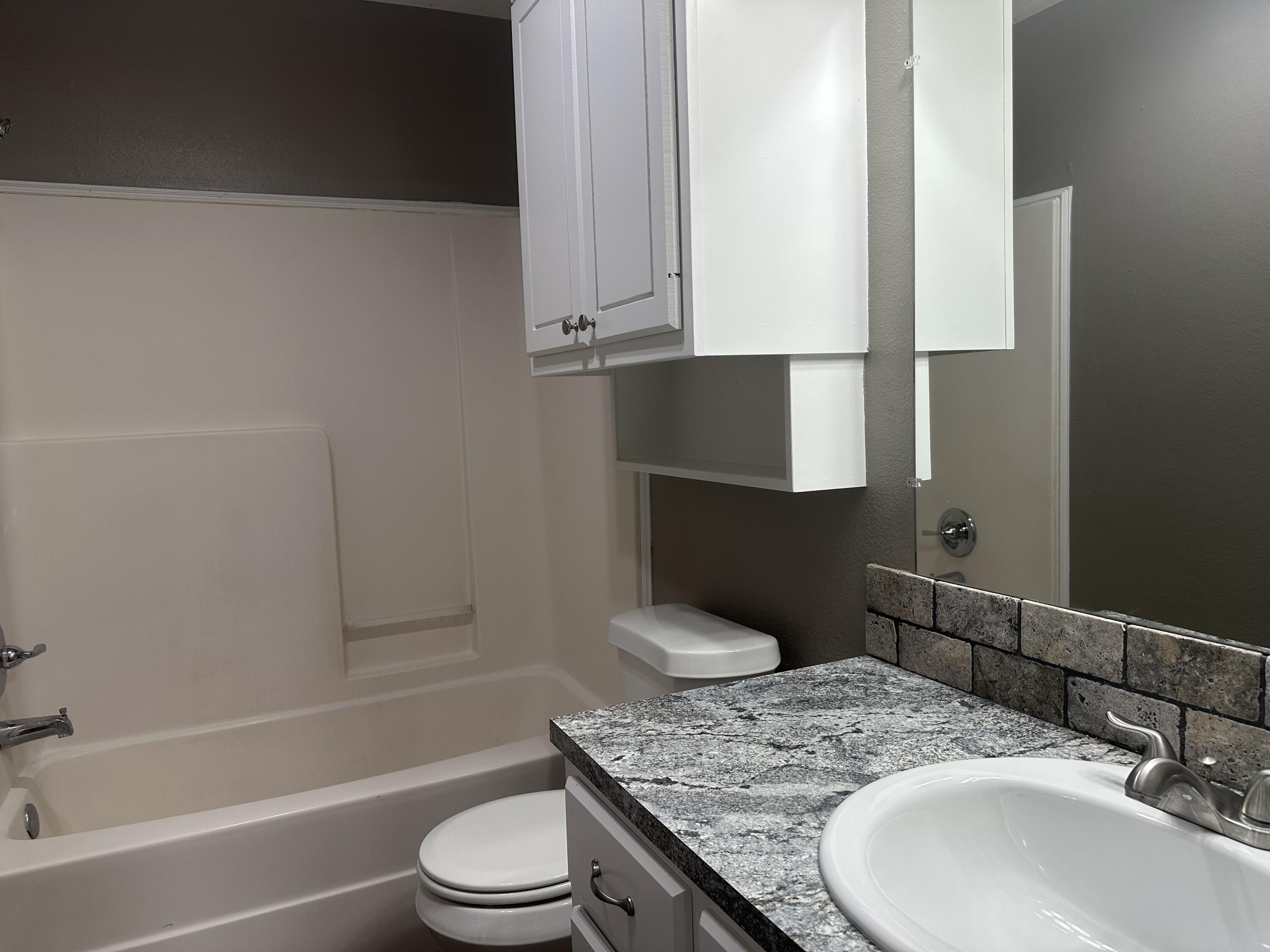 6211 17th Street Lubbock, TX 79416 - Photo 7 of 14 IMG-4703