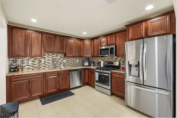 $699,000 | 47 Harvey Court, Clark, NJ 07066