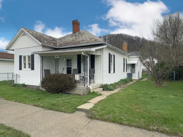 $169,900 | 944 Poplar Street, Nelsonville, OH 45764