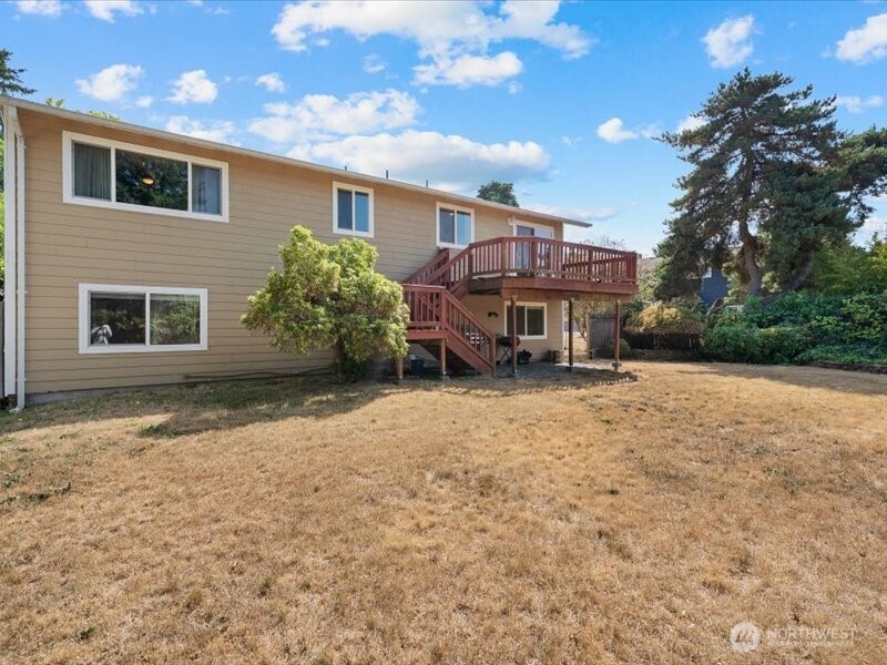 1665 Monroe Court Southeast Renton, WA 98058 - Photo 24 of 27 Gallery Image 24