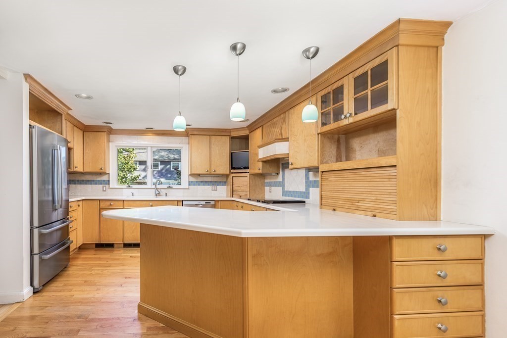 43 Winshaw Road Swampscott, MA 01907 - Photo 17 of 39 Gallery Image 17