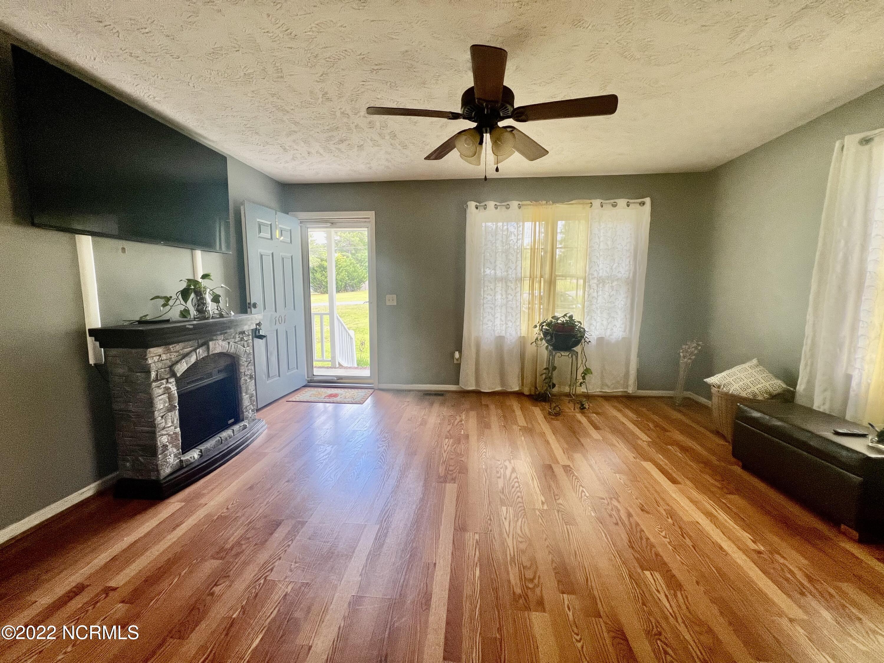 101 Amber Way Rockingham, NC 28379 - Photo 5 of 20 IMG_0461
