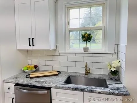 $2,300 | 27 Woodside Circle, Unit 37, Middletown, CT 06457