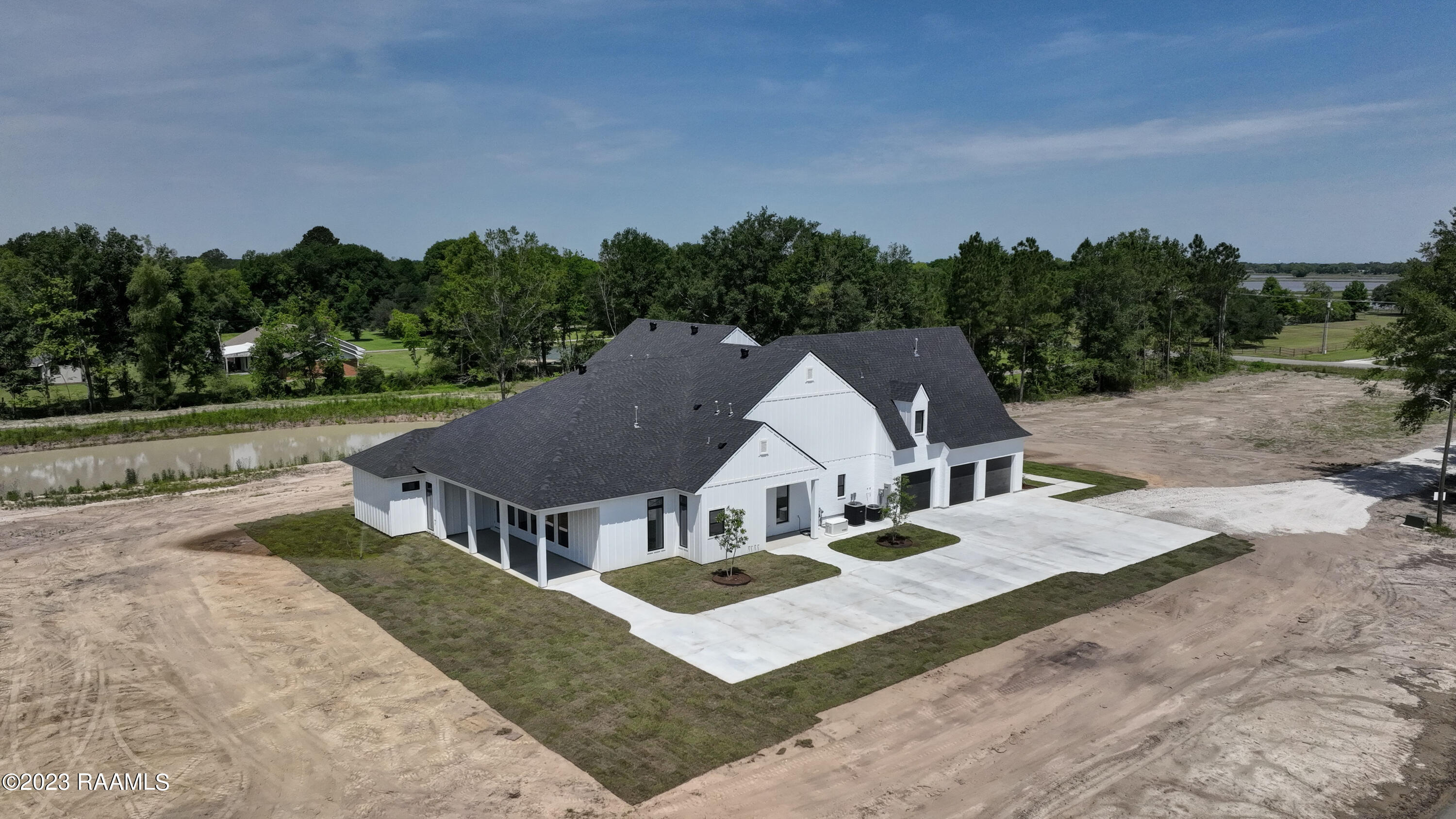 221 Golden Grain Road Duson, LA 70529 - Photo 4 of 49 33E7847C-DA34-41AF-8006-338370B28612