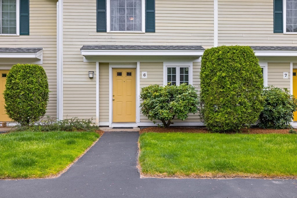 7 Nancy Road, Unit 6 Easton, MA 02375 - Photo 2 of 19 Gallery Image 2