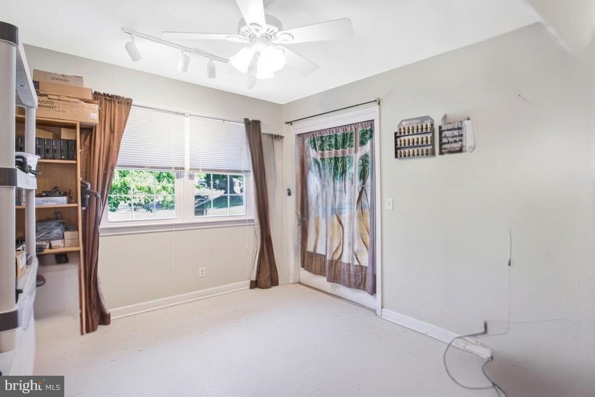 392 S Shore Prince Frederick, MD 20678 - Photo 18 of 30 Bedroom 3