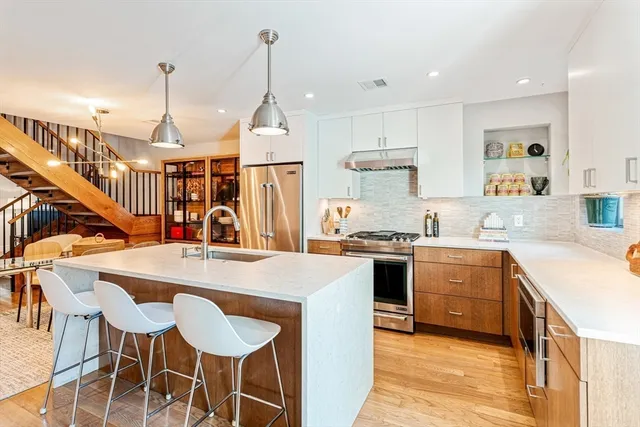 $1,895,000 | 491 Massachusetts Avenue, Unit 1, Boston, MA 02118