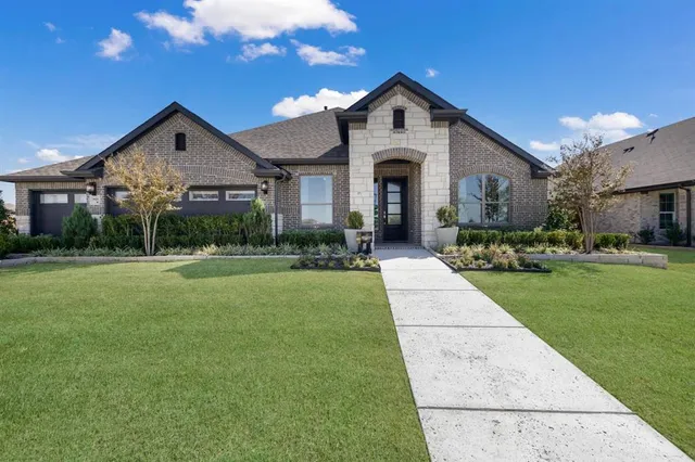 $489,990 | 4121 Winnow Lane, Joshua, TX 76058