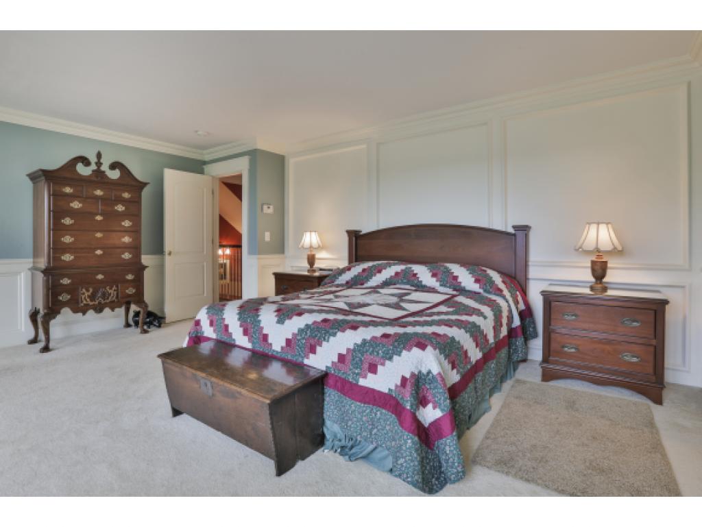 94 King Road Bedford, NH 03110 - Photo 17 of 26