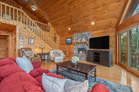 $774,900 | 431 Sun Rock Mountain Road, Blue Ridge, GA 30513