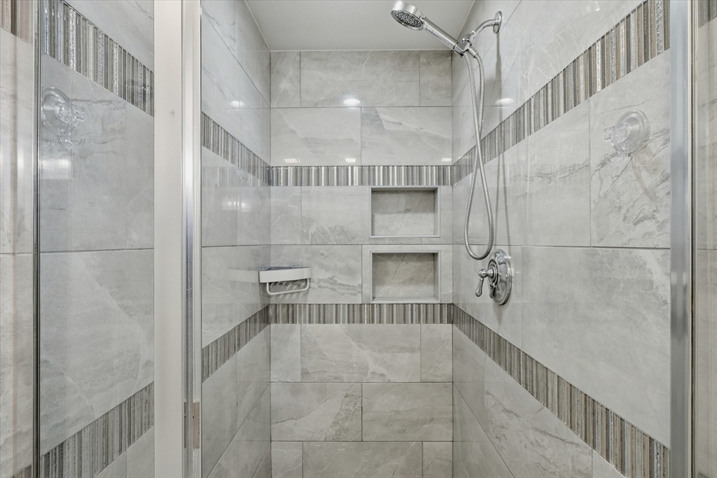 8 Westmont Road Shrewsbury, MA 01545 - Photo 22 of 42