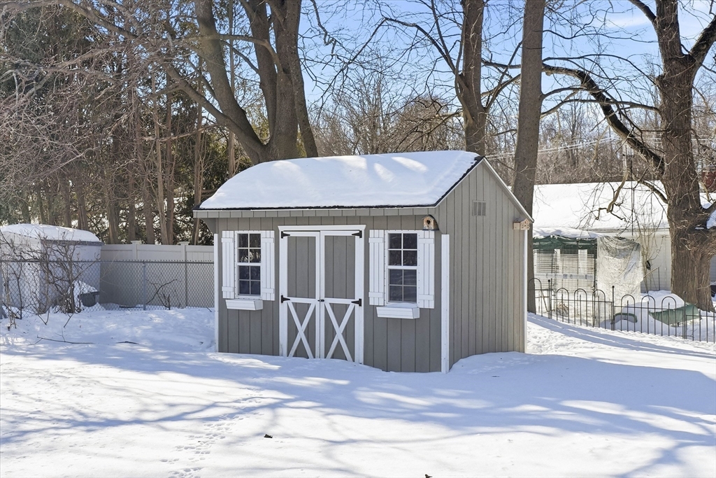 8 Westmont Road Shrewsbury, MA 01545 - Photo 35 of 42