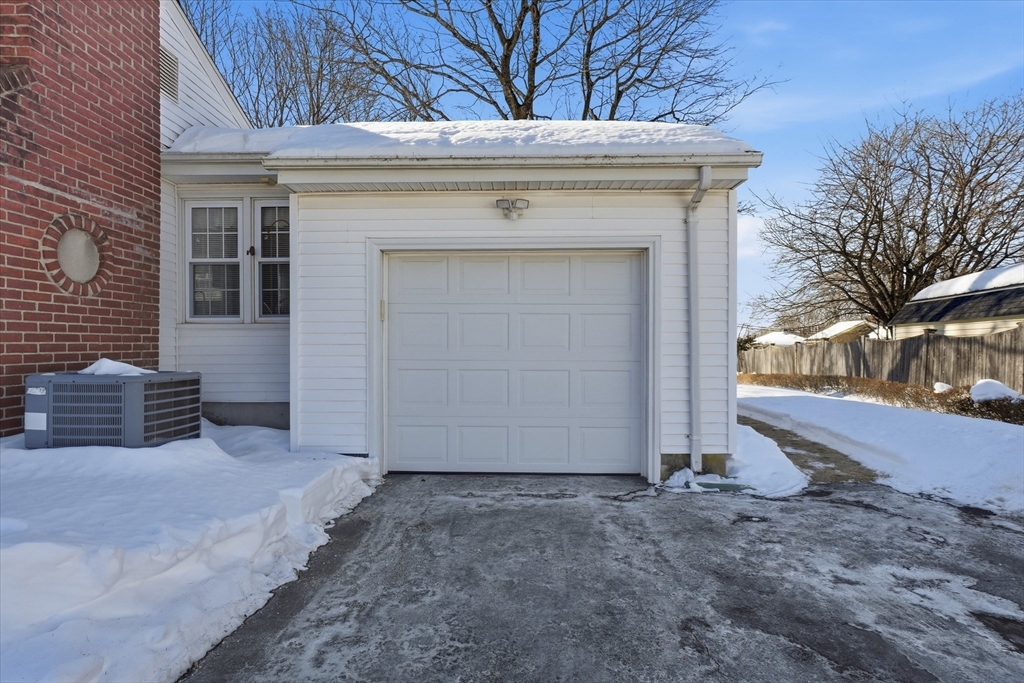 8 Westmont Road Shrewsbury, MA 01545 - Photo 36 of 42