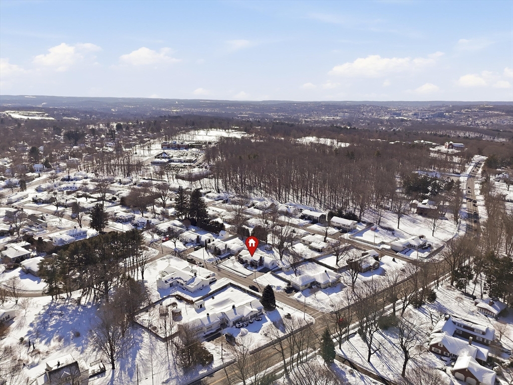 8 Westmont Road Shrewsbury, MA 01545 - Photo 40 of 42