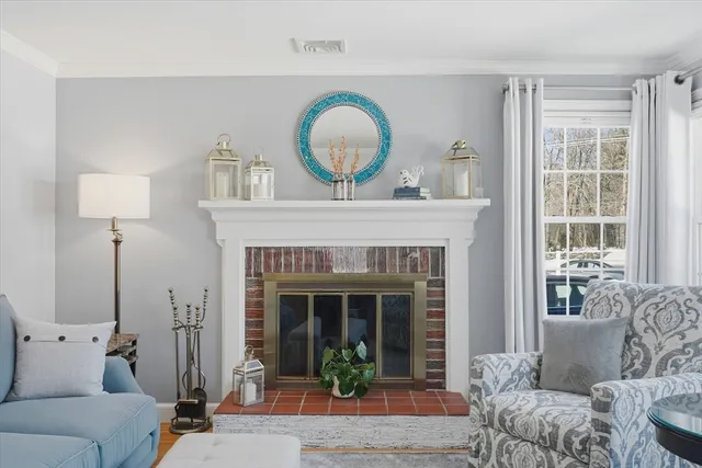 $599,900 | 8 Westmont Road, Shrewsbury, MA 01545