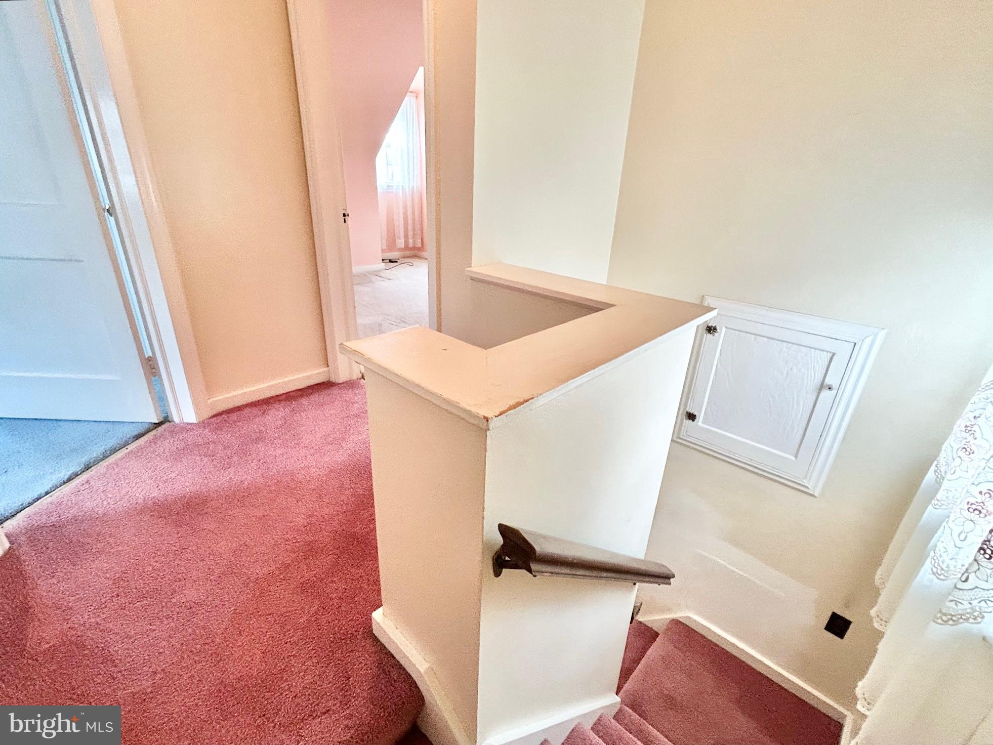 393 Manor Avenue Carneys Point, NJ 08069 - Photo 20 of 43 2nd Floor Hall