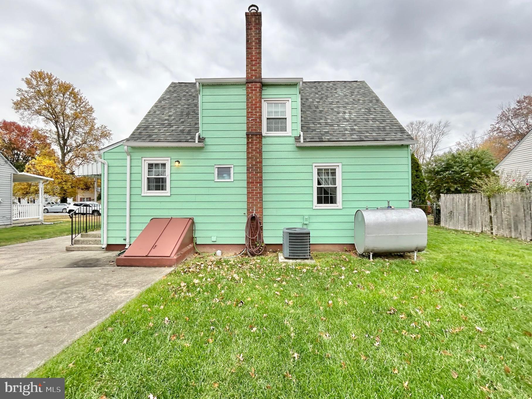 393 Manor Avenue Carneys Point, NJ 08069 - Photo 38 of 43 Backyard