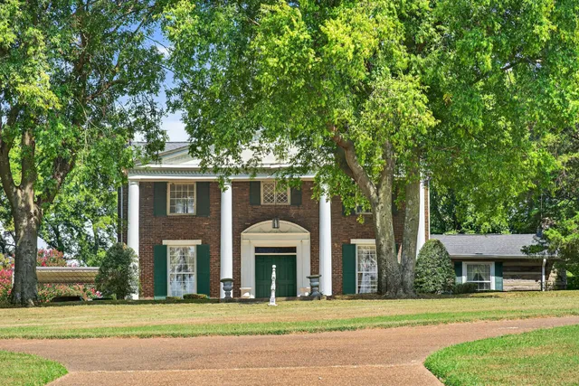 $699,900 | 433 Rolling Mill Road, Old Hickory, TN 37138